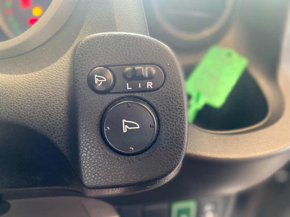 Honda Fit 1.3 HYBRID 5DR AUTO. Immaculate Car with only 108km, 2 Keys, NCT done before collection, Irish Radio with Bluetooth and Media, Climate Control, Cruise Control, Full Electrics and much more. — thumbnail 20