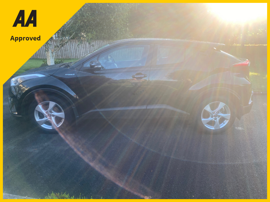 2018 Toyota C-HR 1.8L Hybrid For Sale Images