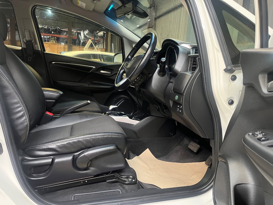 Honda Fit DAA-GP6 HYBRID 5DR AUTO — thumbnail 9
