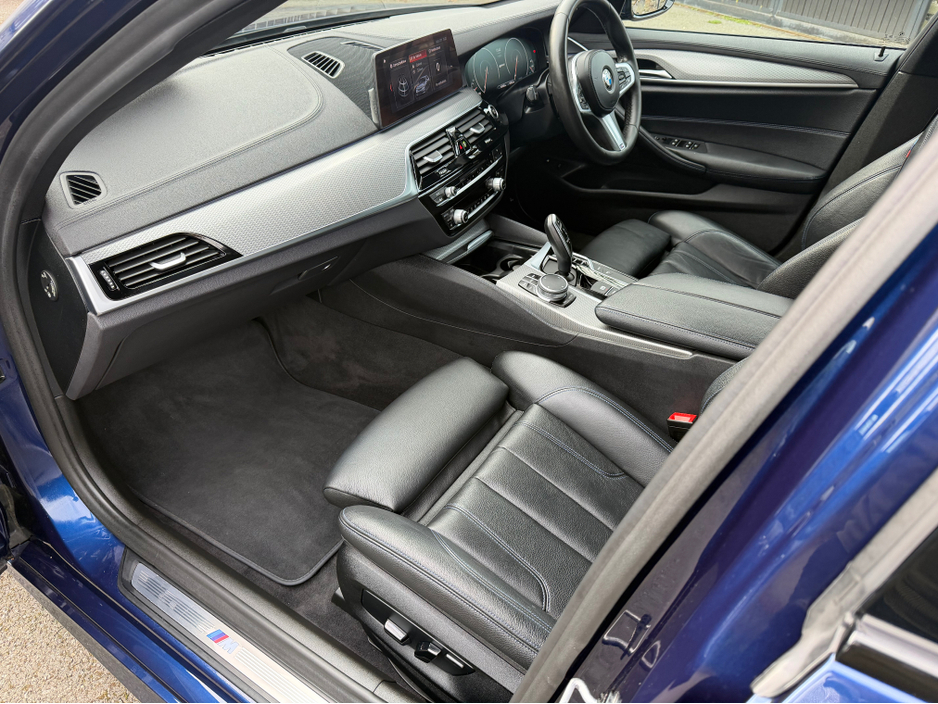 2019 BMW 5 Series 2L Petrol Plug-in Hybrid For Sale Images