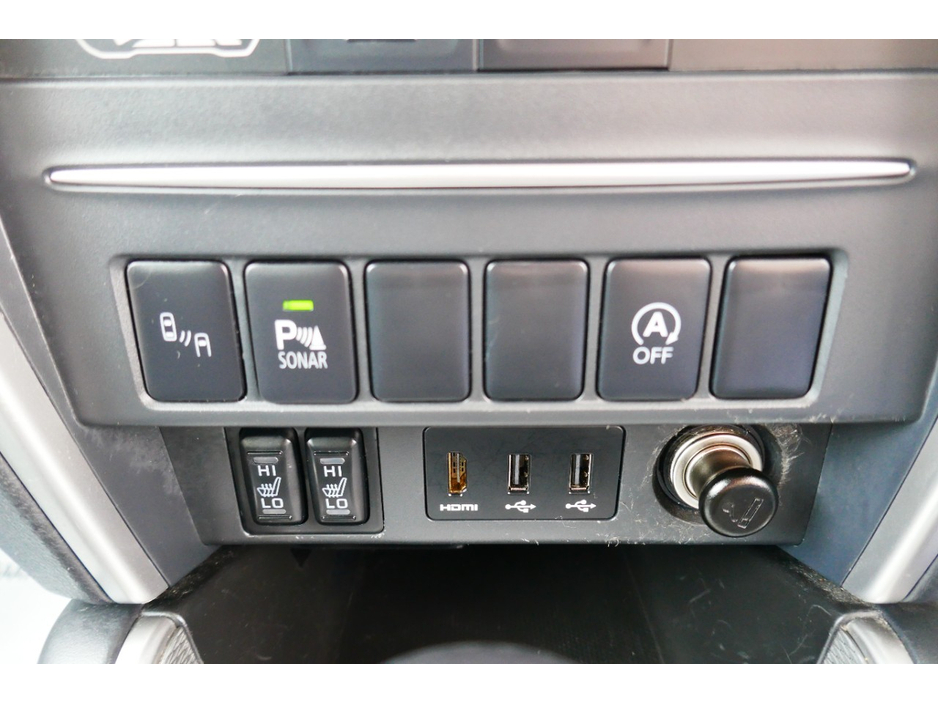 2020 Mitsubishi L200 2.3L Diesel For Sale Images
