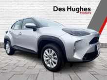 Toyota Yaris Cross Luna Hybrid Automatic ( IRISH CAR )