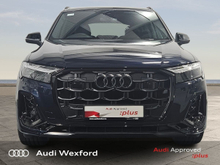 Audi Q7 Audi Q7 SUV Competition TFSI e...