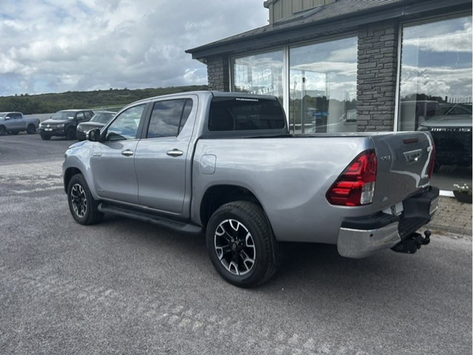 2018 Toyota Hilux 2.4L Diesel For Sale Images