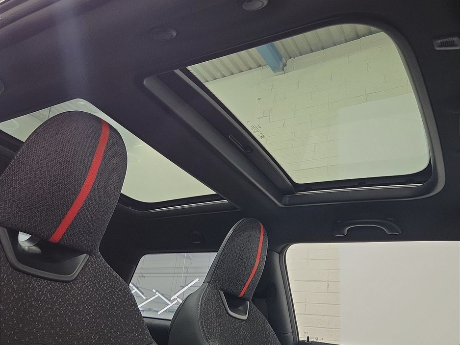 2026 MINI Hatch 2L Petrol For Sale Images