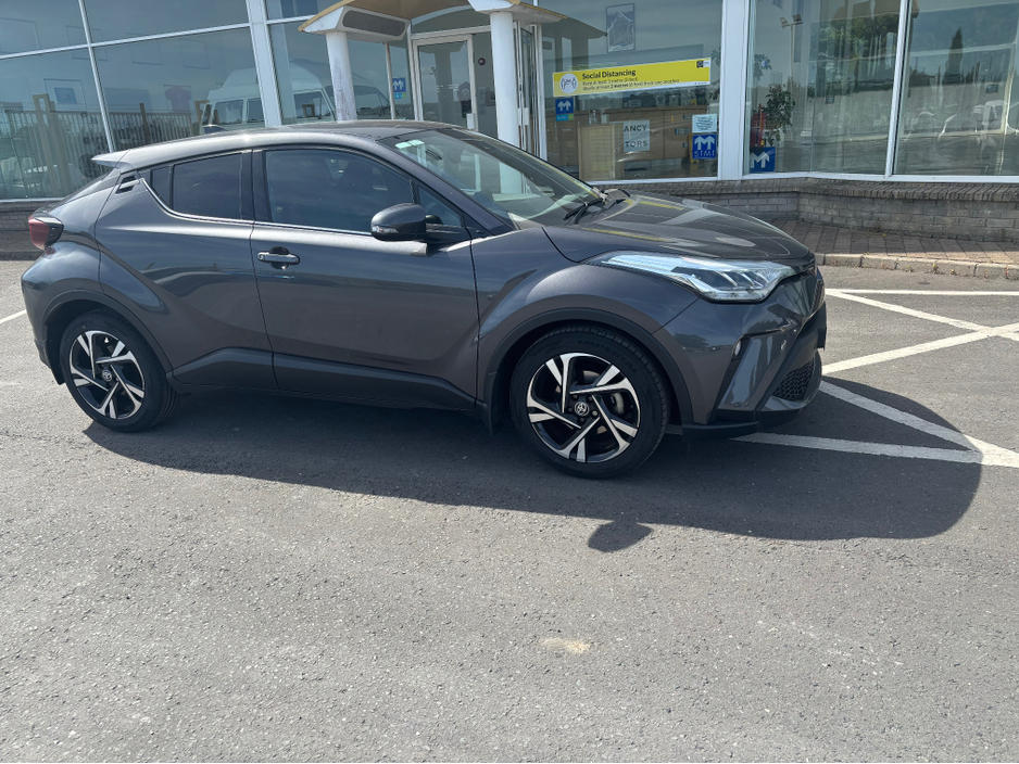 2022 Toyota C-HR 1.8L Petrol Hybrid For Sale Images