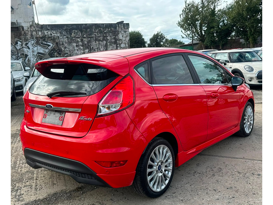Ford Fiesta 1.0L EcoBoost Petrol Automatic - Low mileage (2130) — thumbnail 4