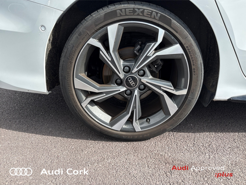 Audi A3 SALOON 2.0 30TDI 115BHP S-LINE WITH BLACK STYLING, COMFORT PACK, PANORAMIC SUNROOF & COMFORT KEY — thumbnail 9
