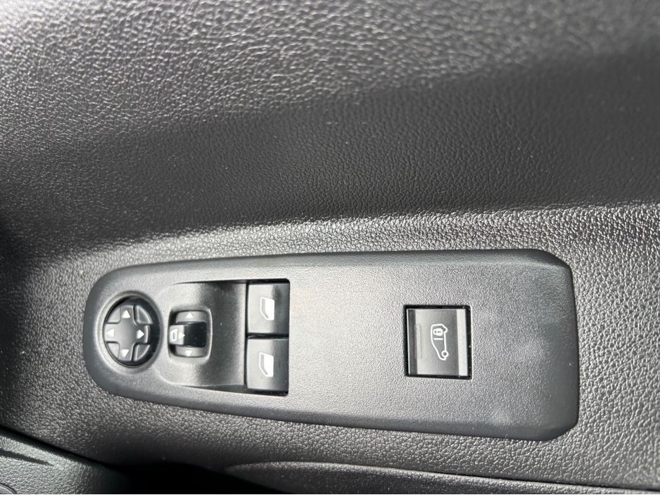 2021 Peugeot Partner 1.5L Diesel For Sale Images