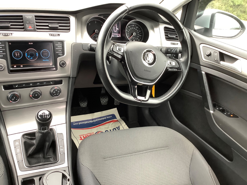 2016 Volkswagen Golf 2L Diesel For Sale Images