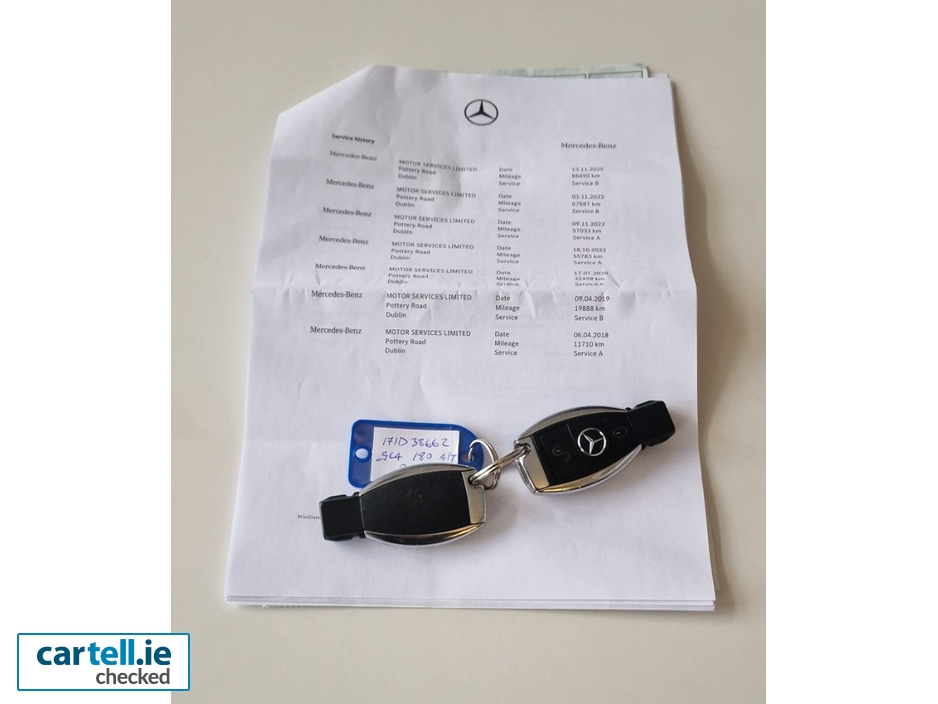 2017 Mercedes-Benz GLA Class 1.6L Petrol For Sale Images