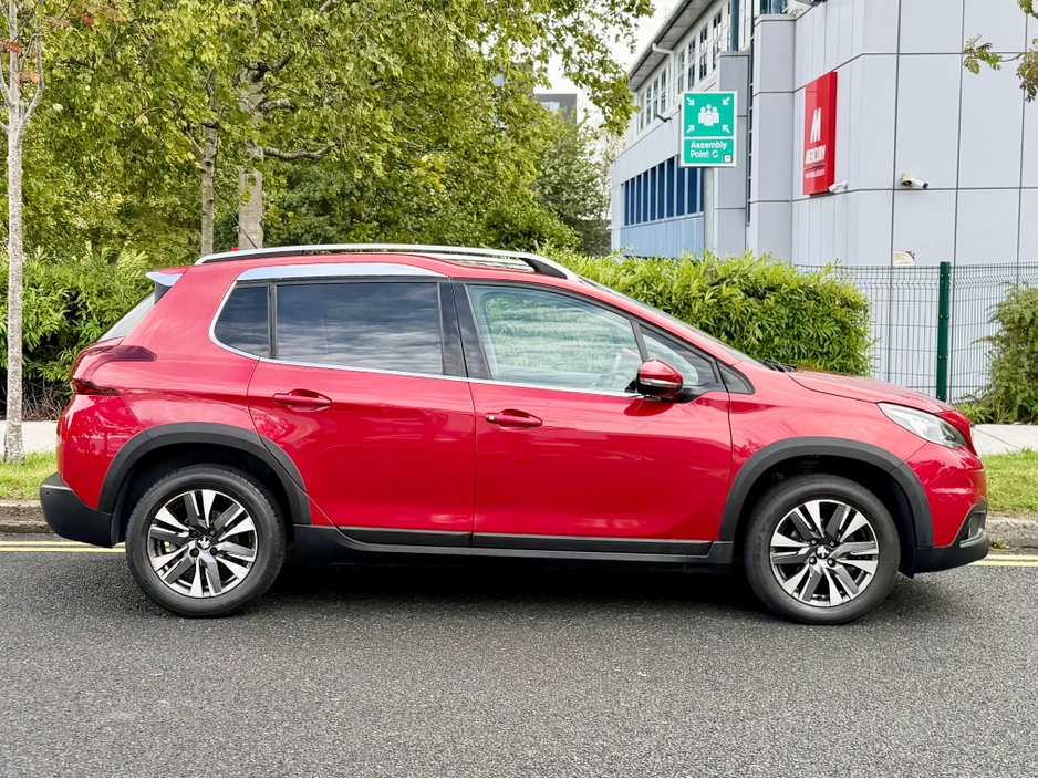 Peugeot 2008 ALLURE 1.2 PURETECH!ONLY 32K MLS!! — thumbnail 4