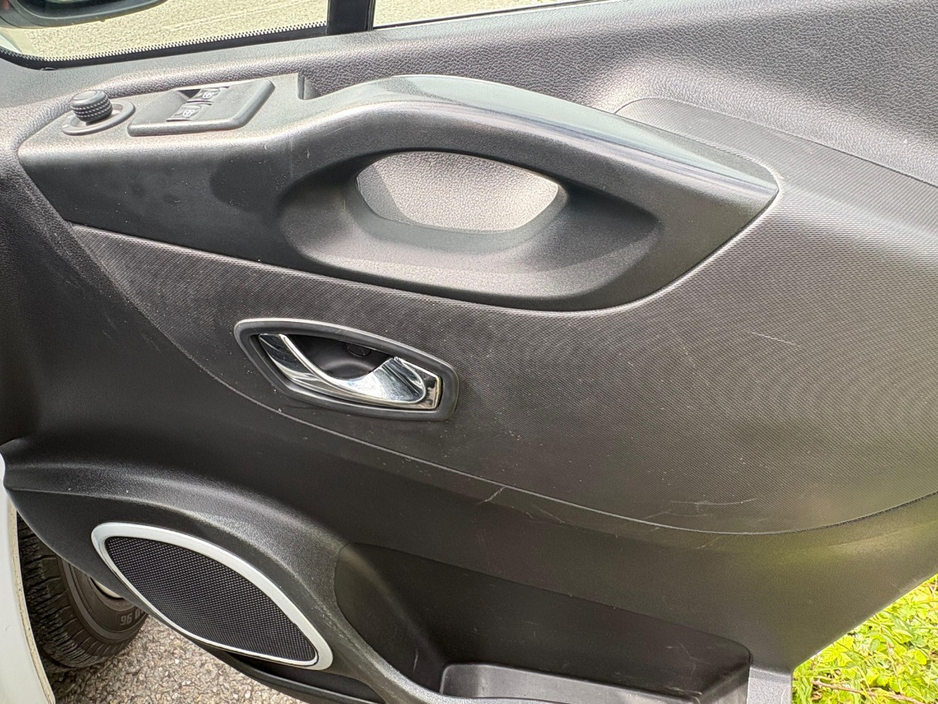 2019 Vauxhall Vivaro 1.6L Diesel For Sale Images