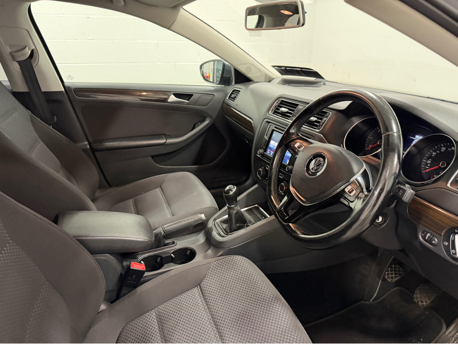 2016 Volkswagen Jetta 2L Diesel For Sale Images