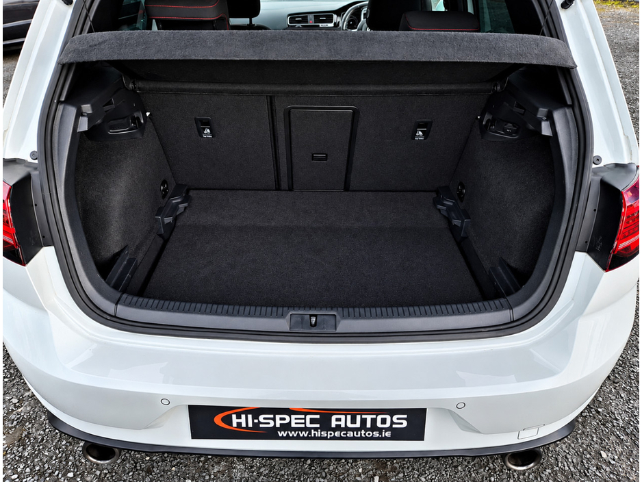 2018 Volkswagen Golf 2L Petrol For Sale Images