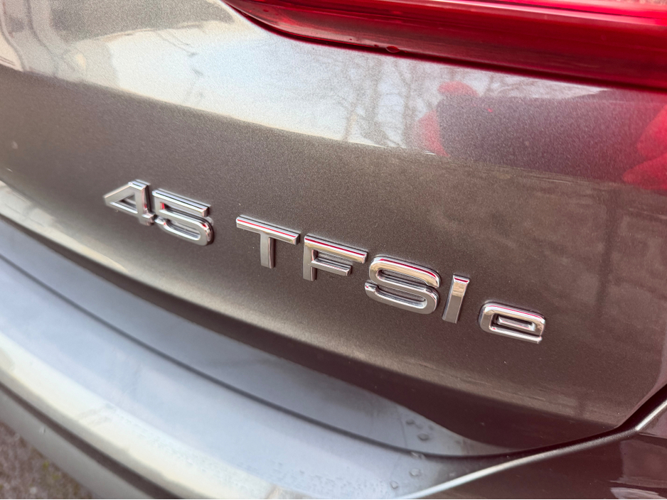 2024 Audi Q3 1.4L Petrol Plug-in Hybrid For Sale Images