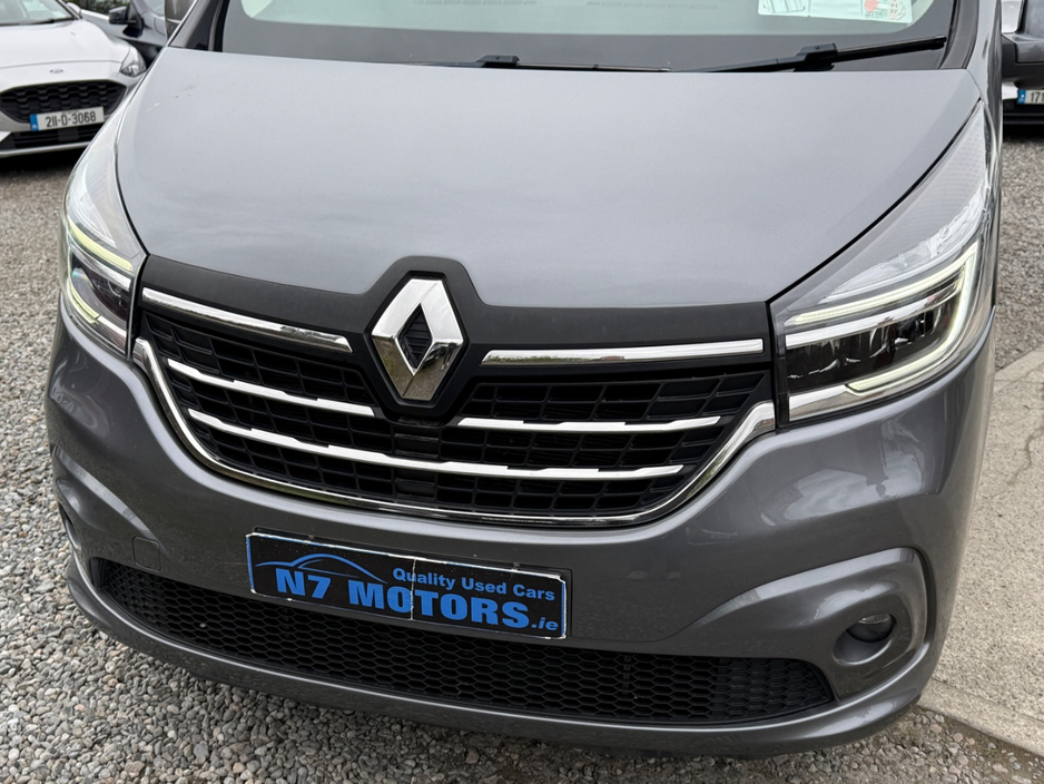 2021 Renault Trafic 2L Diesel For Sale Images