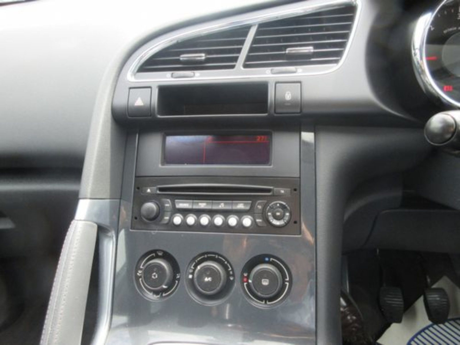 Peugeot 3008 — thumbnail 10