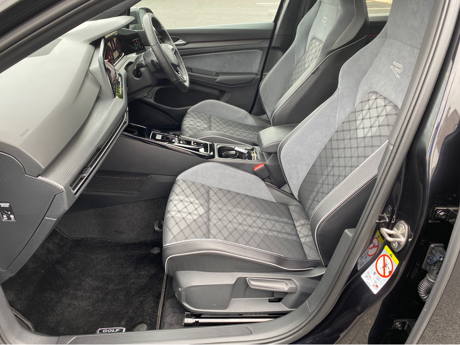 2024 Volkswagen Golf 2L Diesel For Sale Images