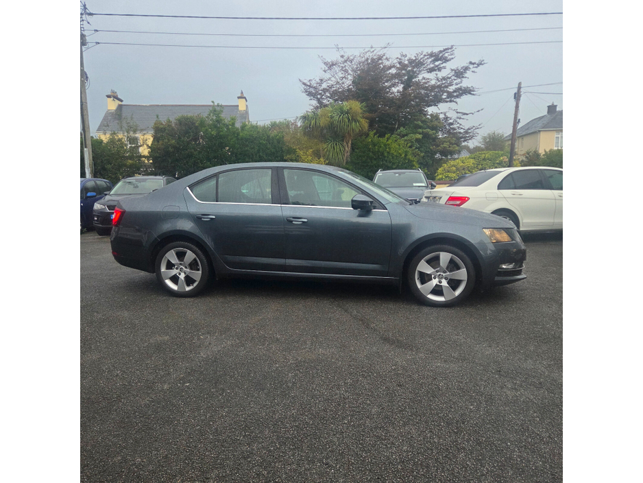 2017 Skoda Octavia 1L Petrol For Sale Images