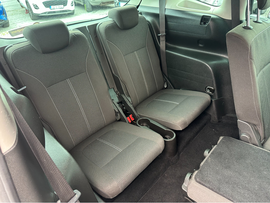 2015 Vauxhall Zafira 2.0L Diesel For Sale Images