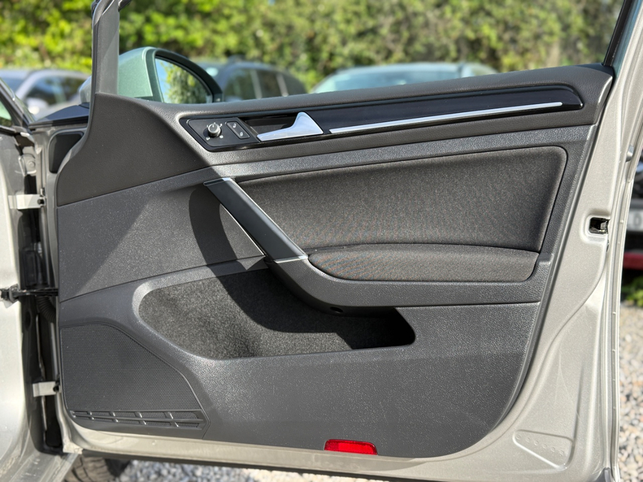 2015 Volkswagen Golf 1.4L Petrol For Sale Images