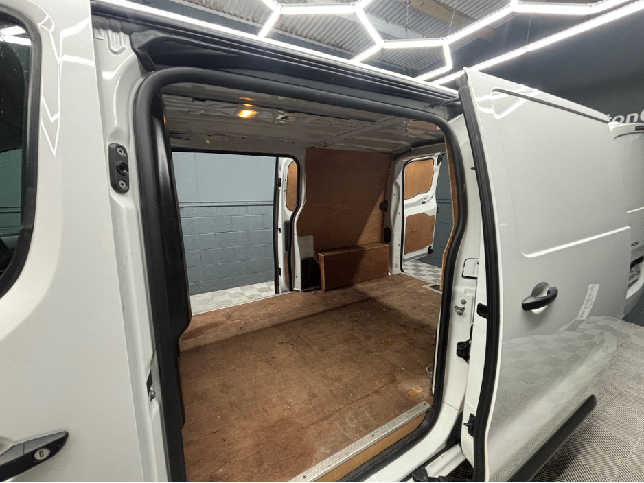 2022 Citroen Dispatch 1.5L Diesel For Sale Images