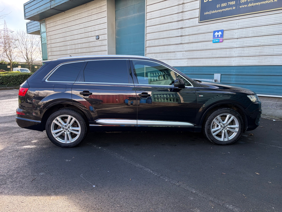 2018 Audi Q7 3L Diesel For Sale Images
