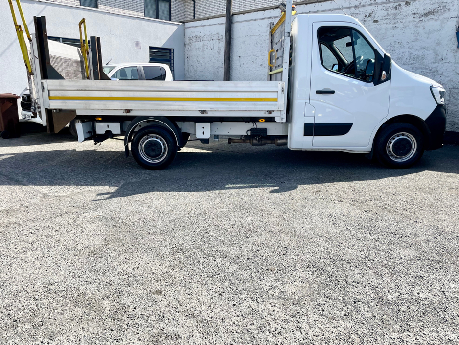 2022 Renault Master 2.3L Diesel For Sale Images