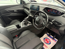 2022 Peugeot 3008 1.5L Diesel For Sale Images