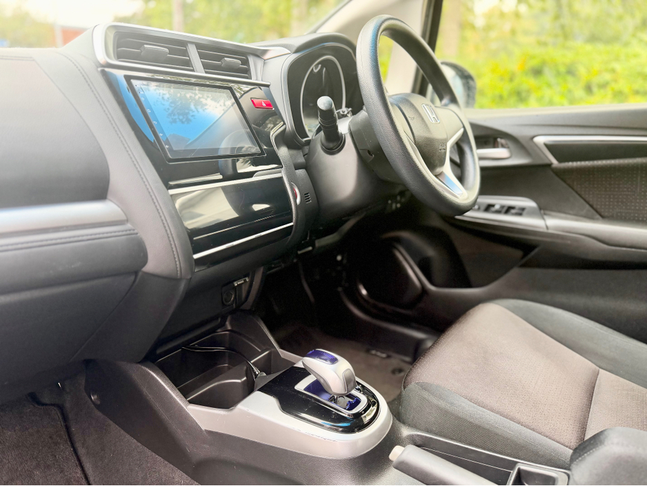 Honda Fit HYBRID!! AUTO!! — thumbnail 19