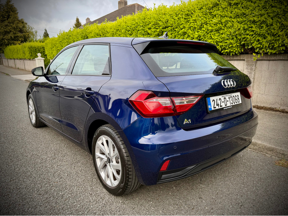 Audi A1 1.0 TFSi SE Petrol 5dr Hatchback Manual. — thumbnail 4