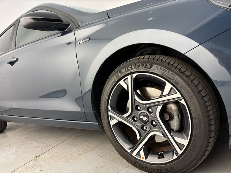 Hyundai i30 NLINE PETROL 5DR — thumbnail 11