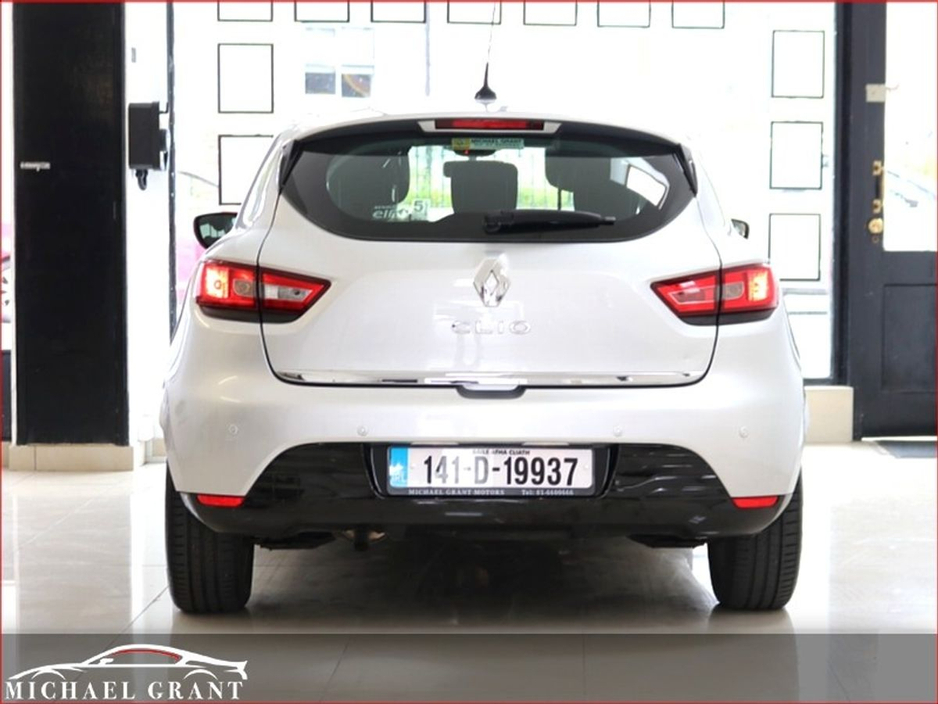 2014 Renault Clio 1.1L Petrol For Sale Images