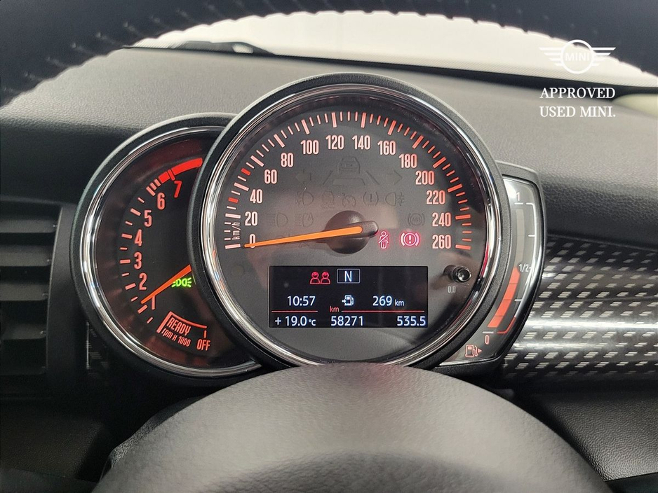2019 MINI Hatch 2L Petrol For Sale Images
