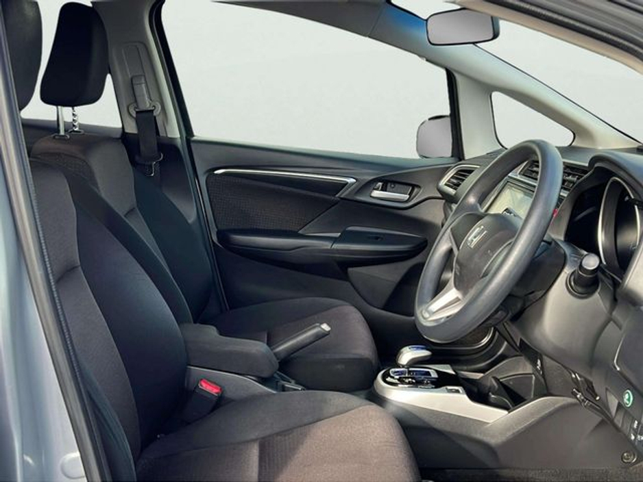 Honda Fit GP5 Hybrid 5DR Auto — thumbnail 10