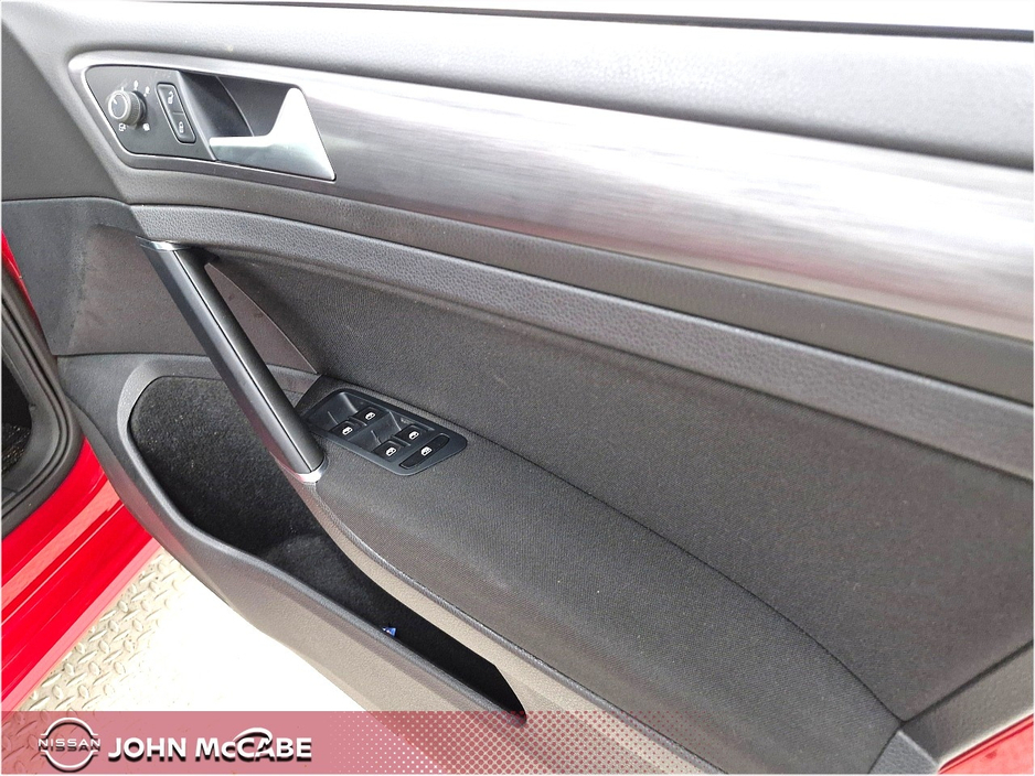 2020 Volkswagen Golf 1.2L Petrol For Sale Images