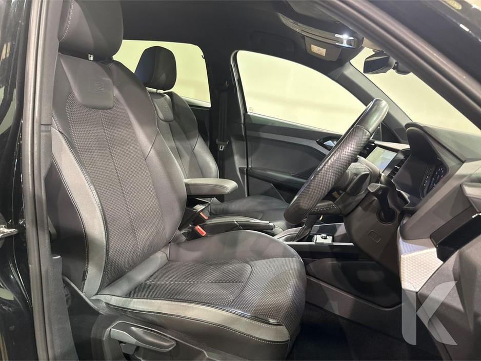 Audi A1 1.5 TFSI AUTOMATIC S LINE - UPGRADED FACTORY ALLOYS - FLAT BOTTOM STEERING WHEEL - HEATED SEATS - DIGITAL DASH — thumbnail 16