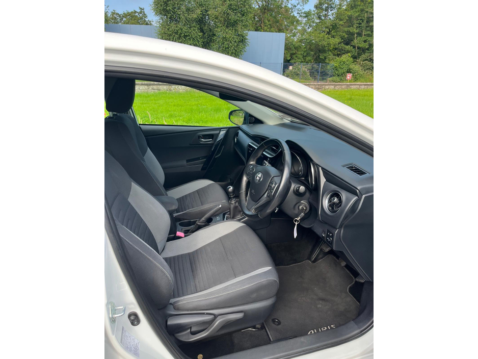 2016 Toyota Auris 1.4L Diesel For Sale Images