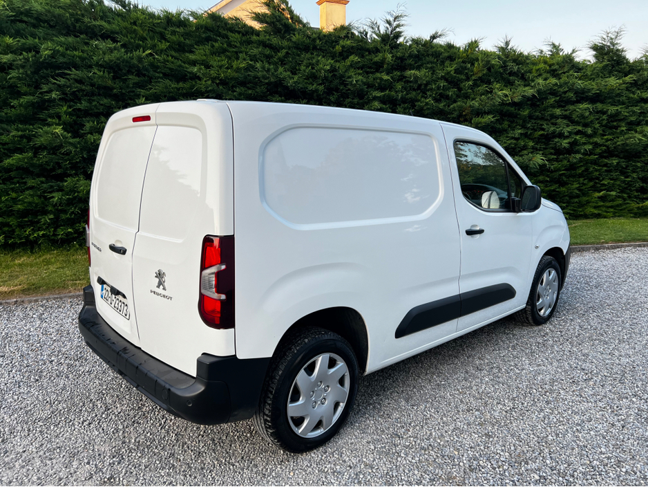 2022 Peugeot Partner 1.5L Diesel For Sale Images