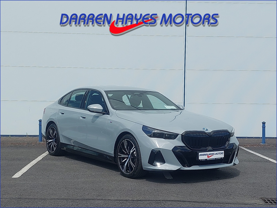 2025 BMW 5 Series 2.0L Hybrid For Sale Images