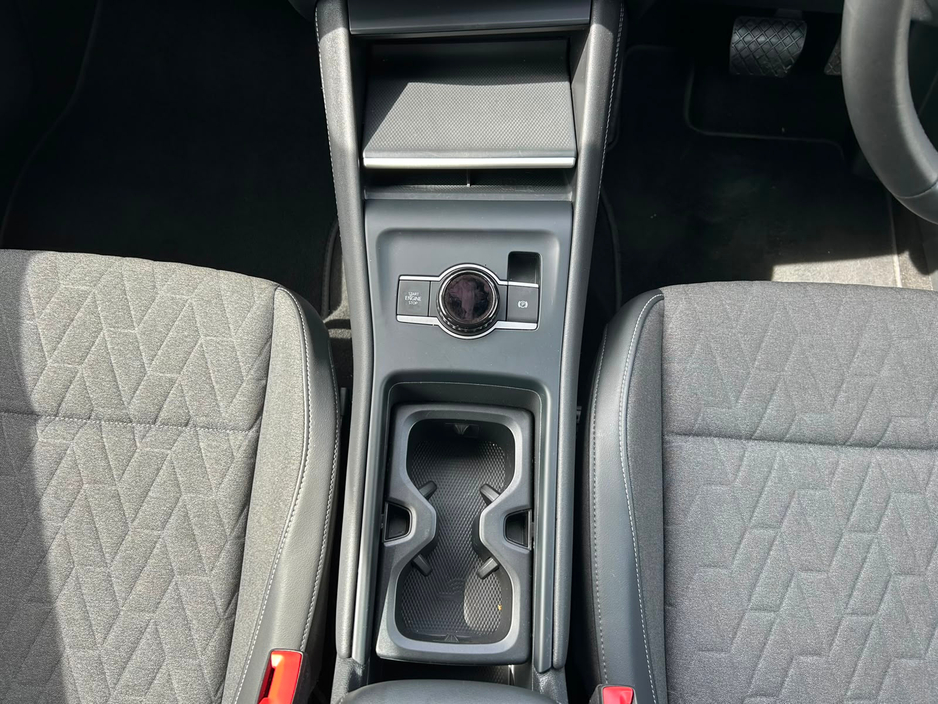 2025 Volkswagen Tayron 2L Diesel For Sale Images