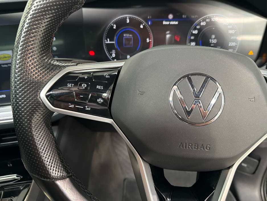2021 Volkswagen Touareg 3L Diesel For Sale Images