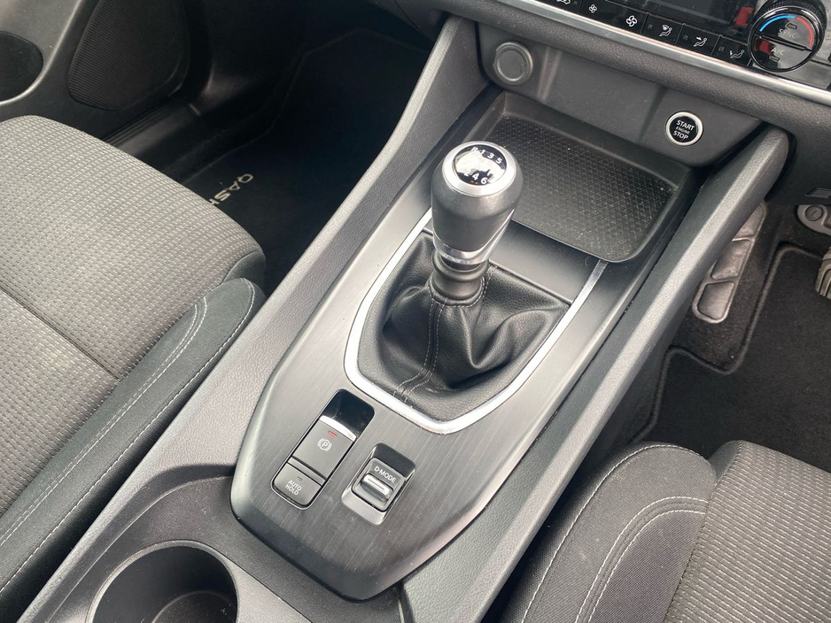 Nissan Qashqai 1.3 PET MILD HYBRID SV — thumbnail 16