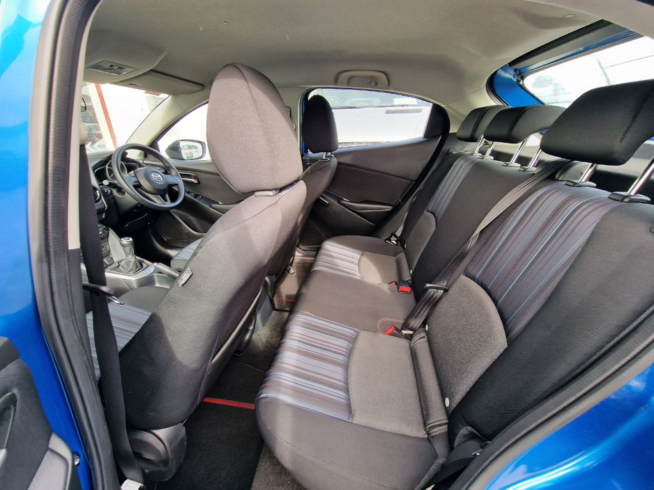 Mazda Mazda2 1.5 PETROL **LOW MILAGE, PARKING SENSORS** — thumbnail 28