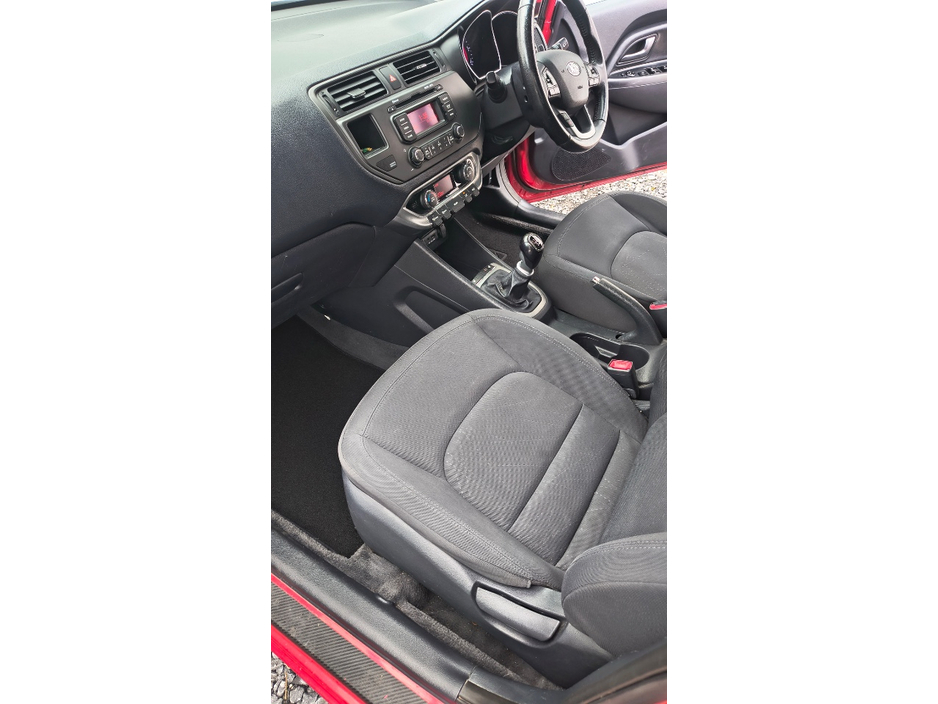 Kia Rio 1.4 3 5DR — thumbnail 10