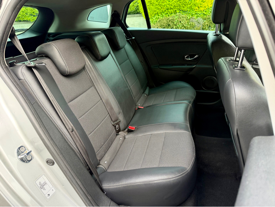 2015 Renault Grand Megane 1.5L Diesel For Sale Images