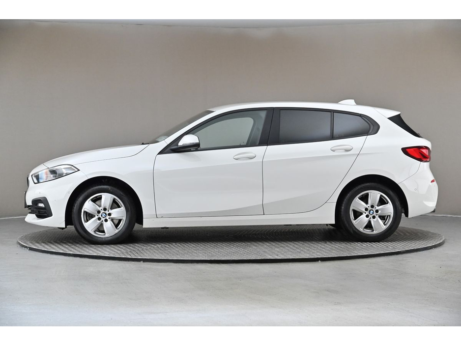 BMW 1 Series 118i AUTO *PARK SENSORS*REVERSE CAM — thumbnail 11