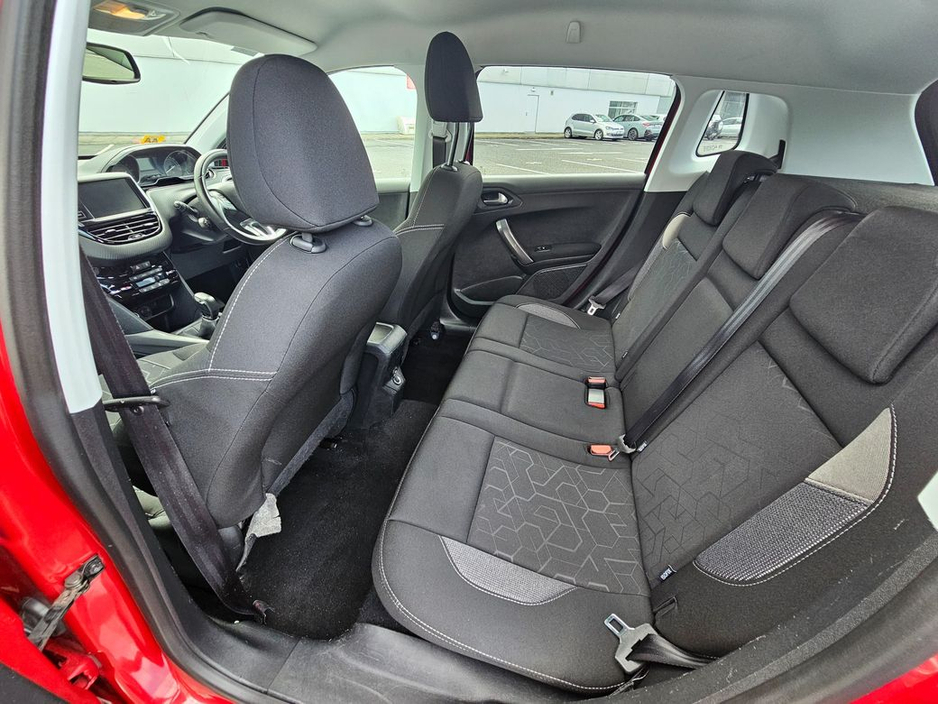 Peugeot 2008 1.2 PURETECH, ACTIVE MODEL, LOW MILEAGE, FINANCE, WARRANTY, 5 STAR REVIEWS — thumbnail 22