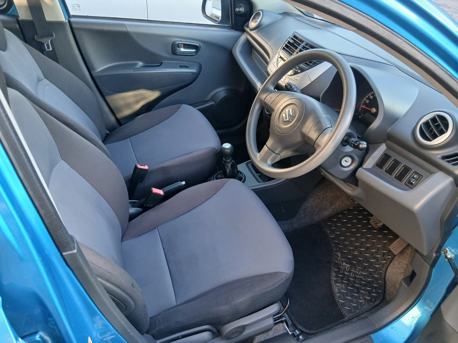 Suzuki Alto 4DR — thumbnail 4
